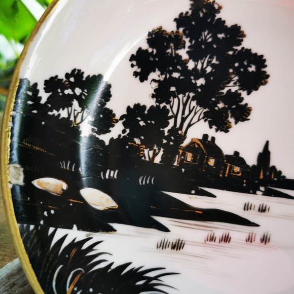 Hand-painted Nippon Black and White and Gold Ceramic Dish - Picture 5 of 13